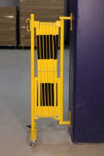 Ollós kordon görgőkkel és fali konzollal